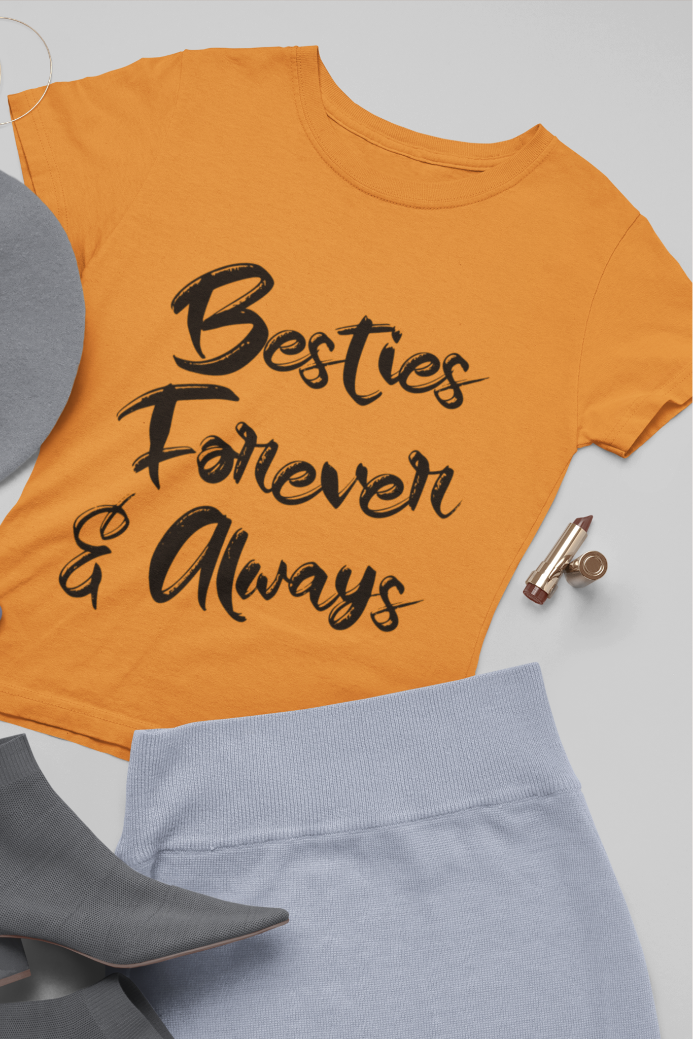 Women's Round Neck T-Shirt : Besties