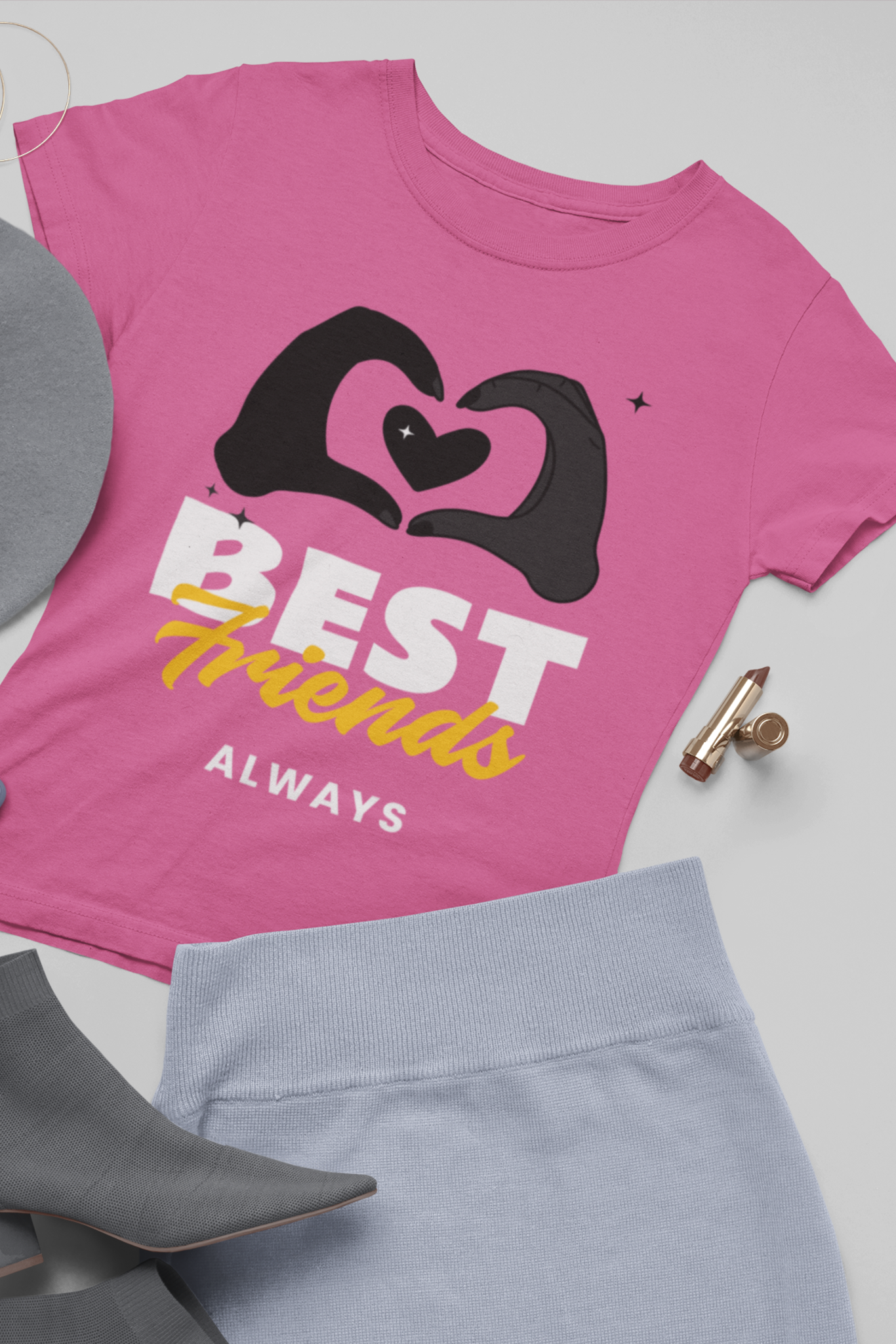 Women's Round Neck T-Shirt: Best Friends